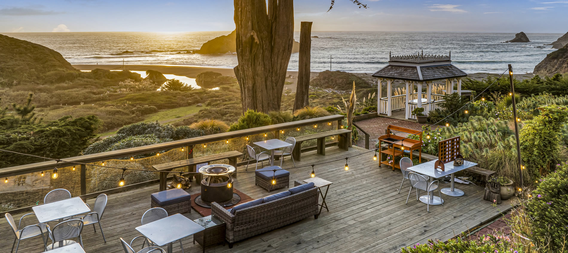 oceanview outdoor dining @ mendocino coast bed and breakfast elk cove inn