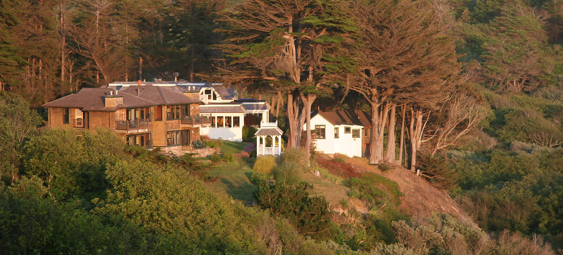 Mendocino Coast Oceanfront Lodging | Elk Cove Inn Bed and Breakfast ...