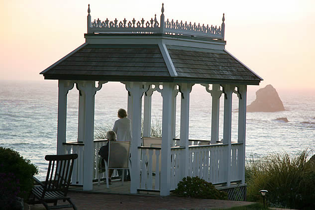 mendocino coast boutique hotel oceanview gazebo